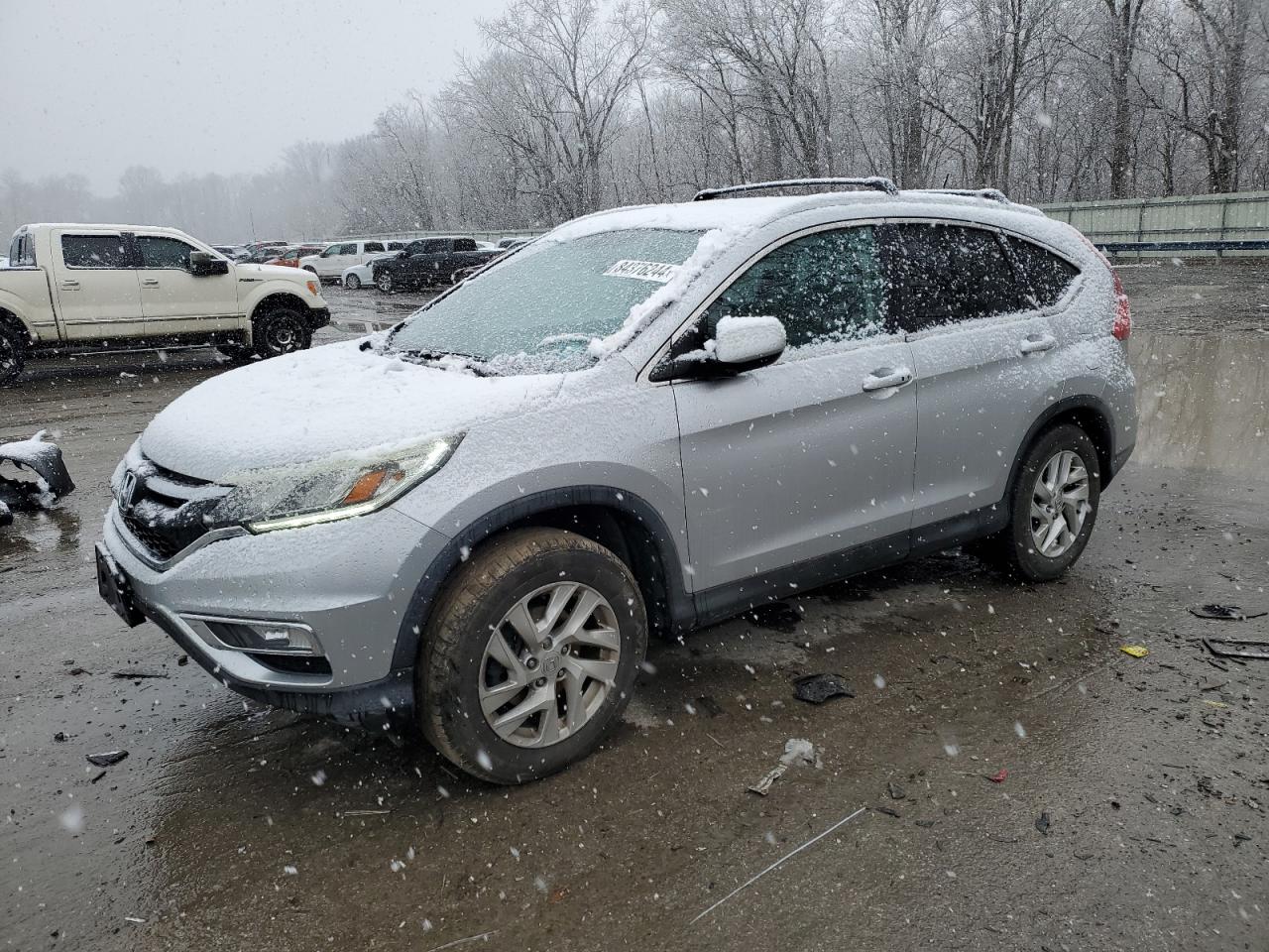 VIN 2HKRM4H71FH704515 2015 HONDA CRV no.1