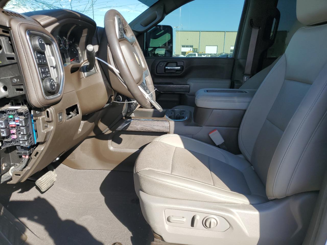 2022 Chevrolet Silverado - Image 7