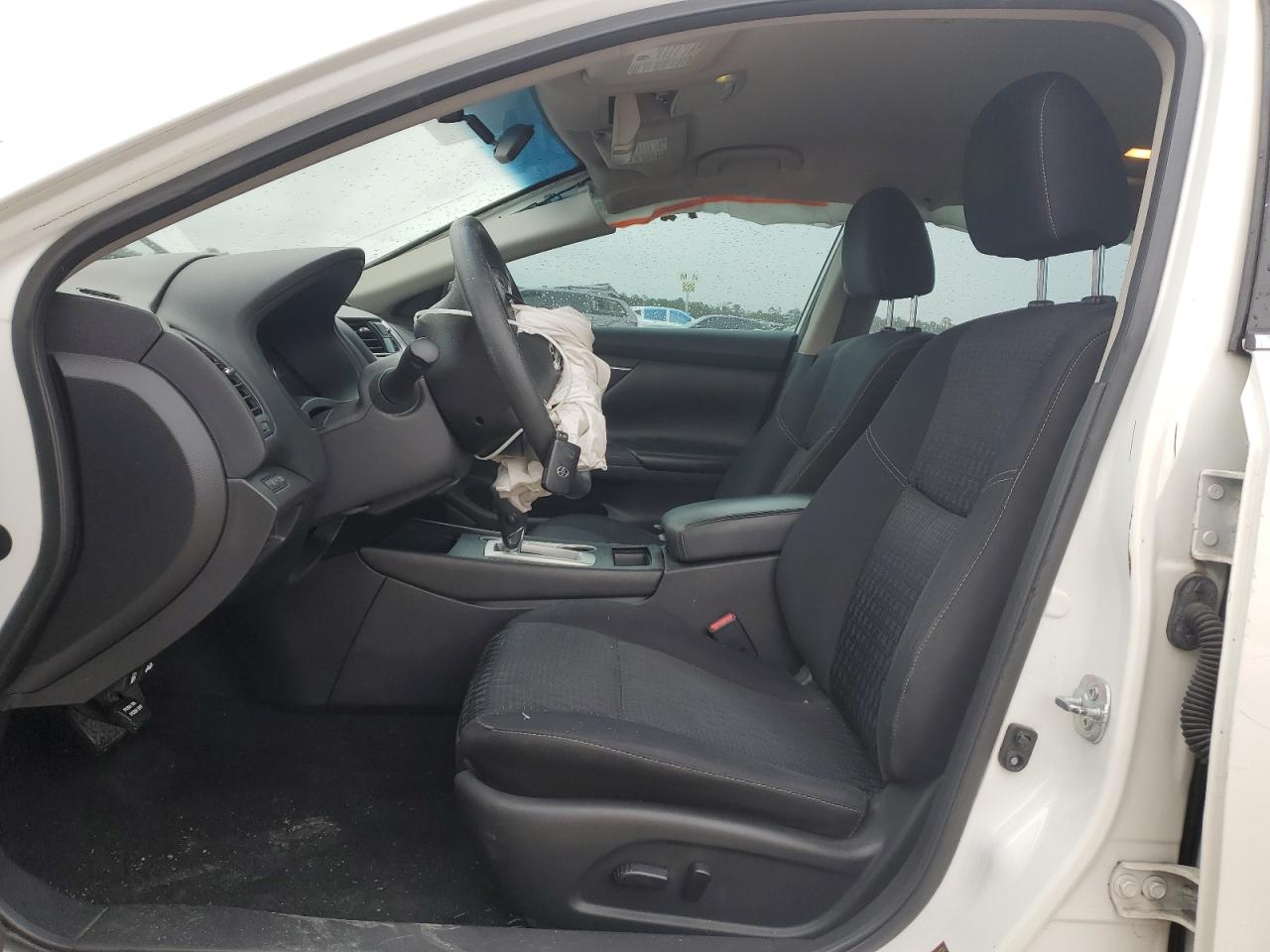 2017 Nissan Altima - Image 7
