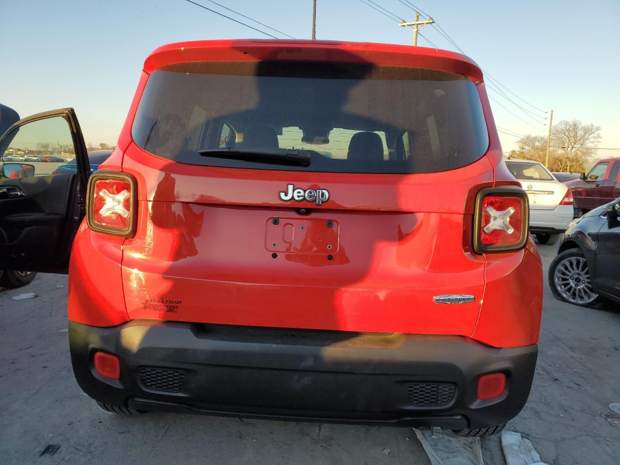 2017 Jeep Renegade - Image 6