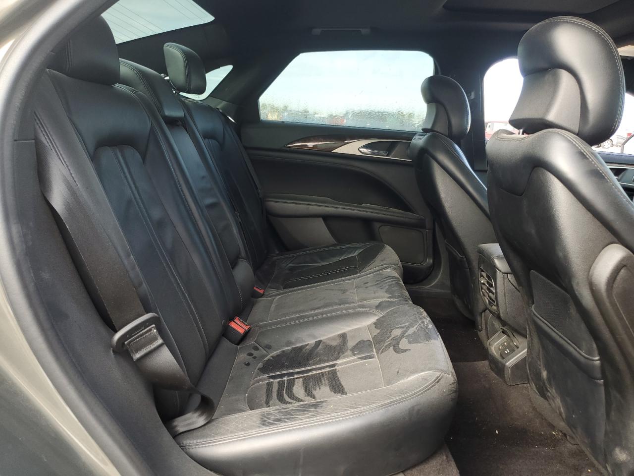 2017 Lincoln MKZ - Image 11
