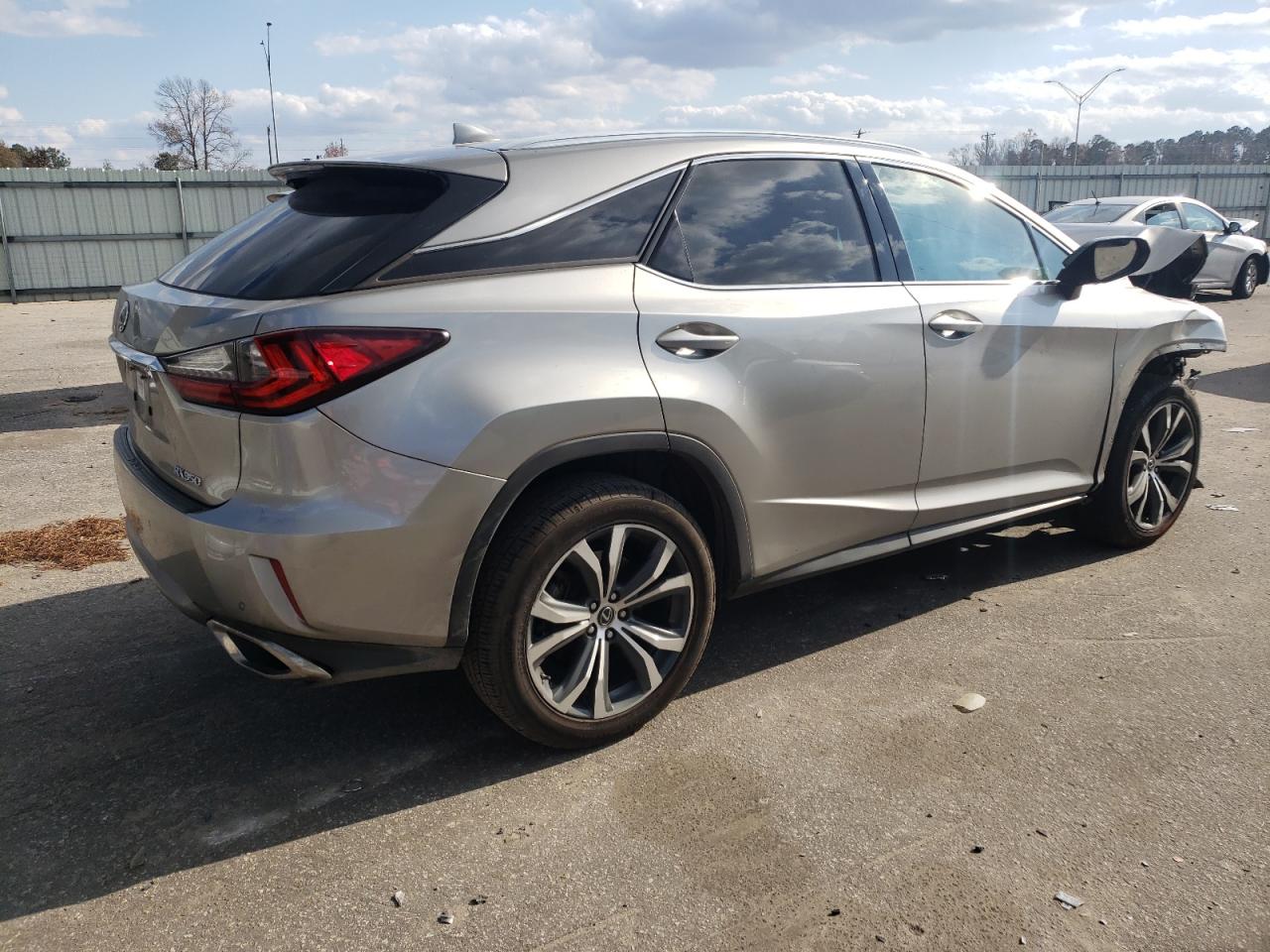 2019 Lexus RX - Image 3