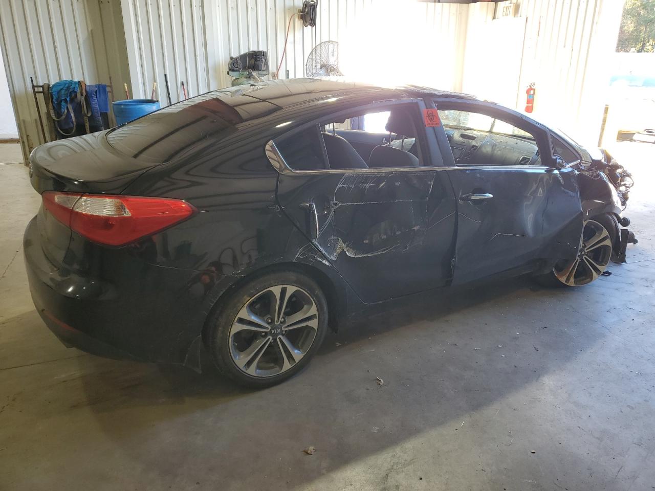 VIN KNAFX4A85G5514695 2016 KIA FORTE no.3