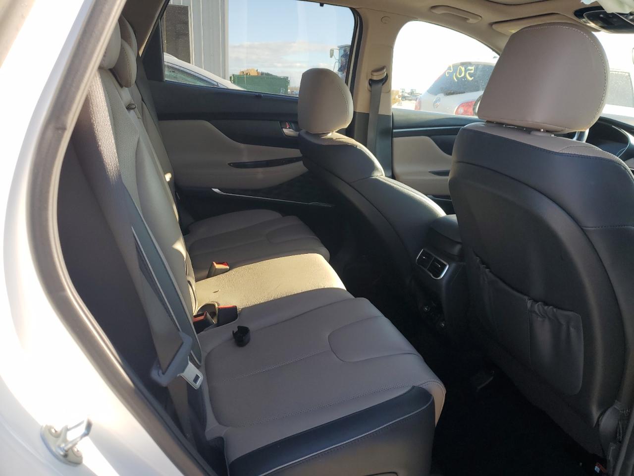 2021 Hyundai Santa Fe - Image 10