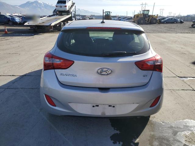  HYUNDAI ELANTRA 2017 Silver