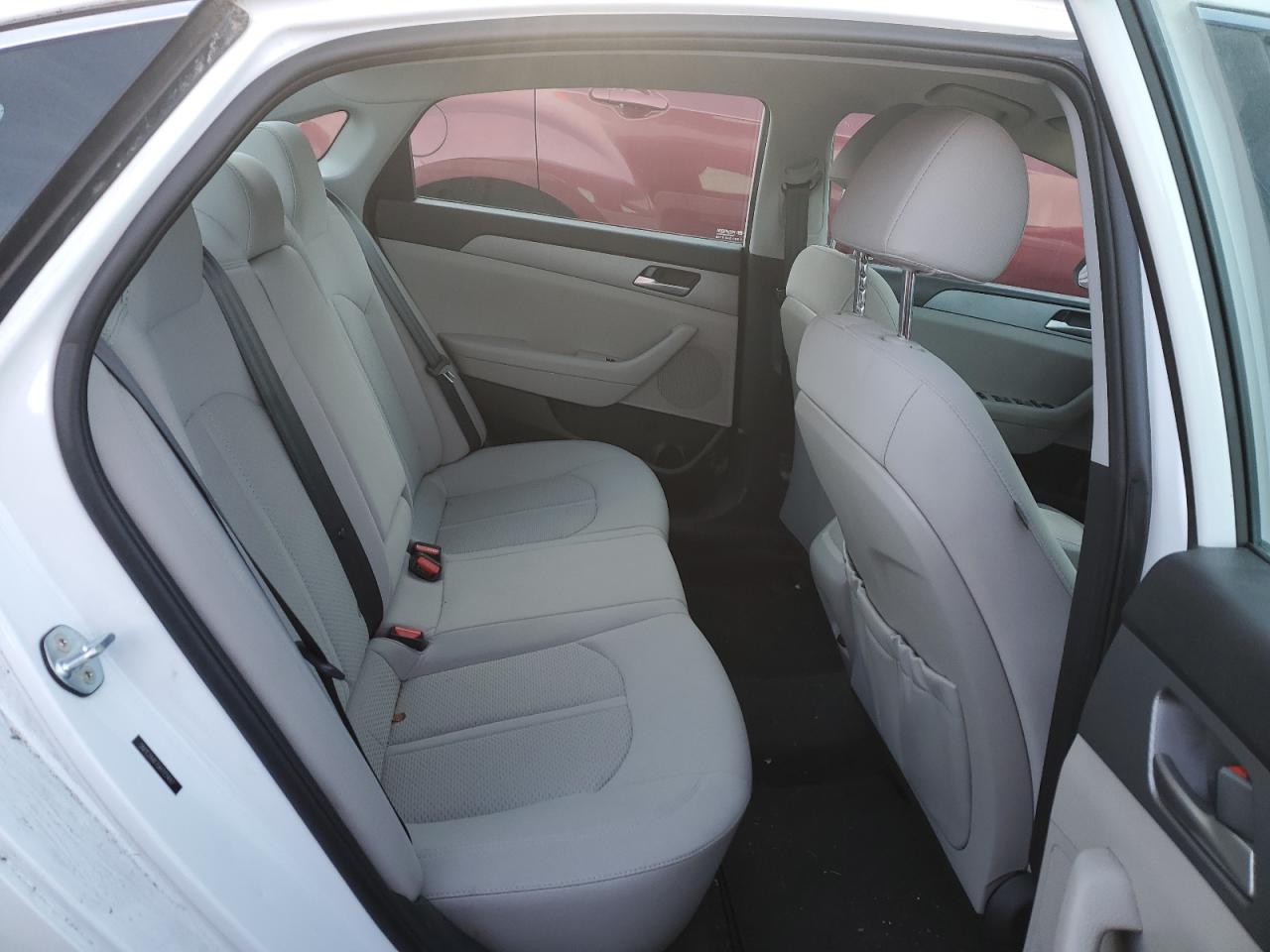 2018 Hyundai Sonata - Image 10