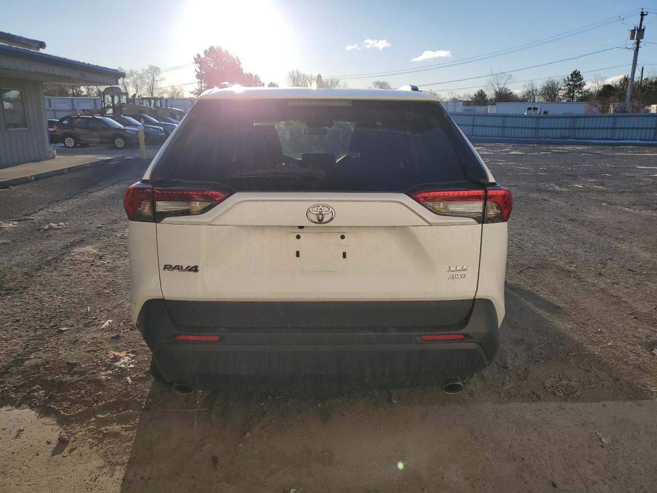 2T3A1RFV2LW135831 TOYOTA RAV4 2020
