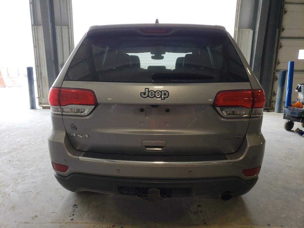 2018 Jeep Grand Cherokee - Image 6