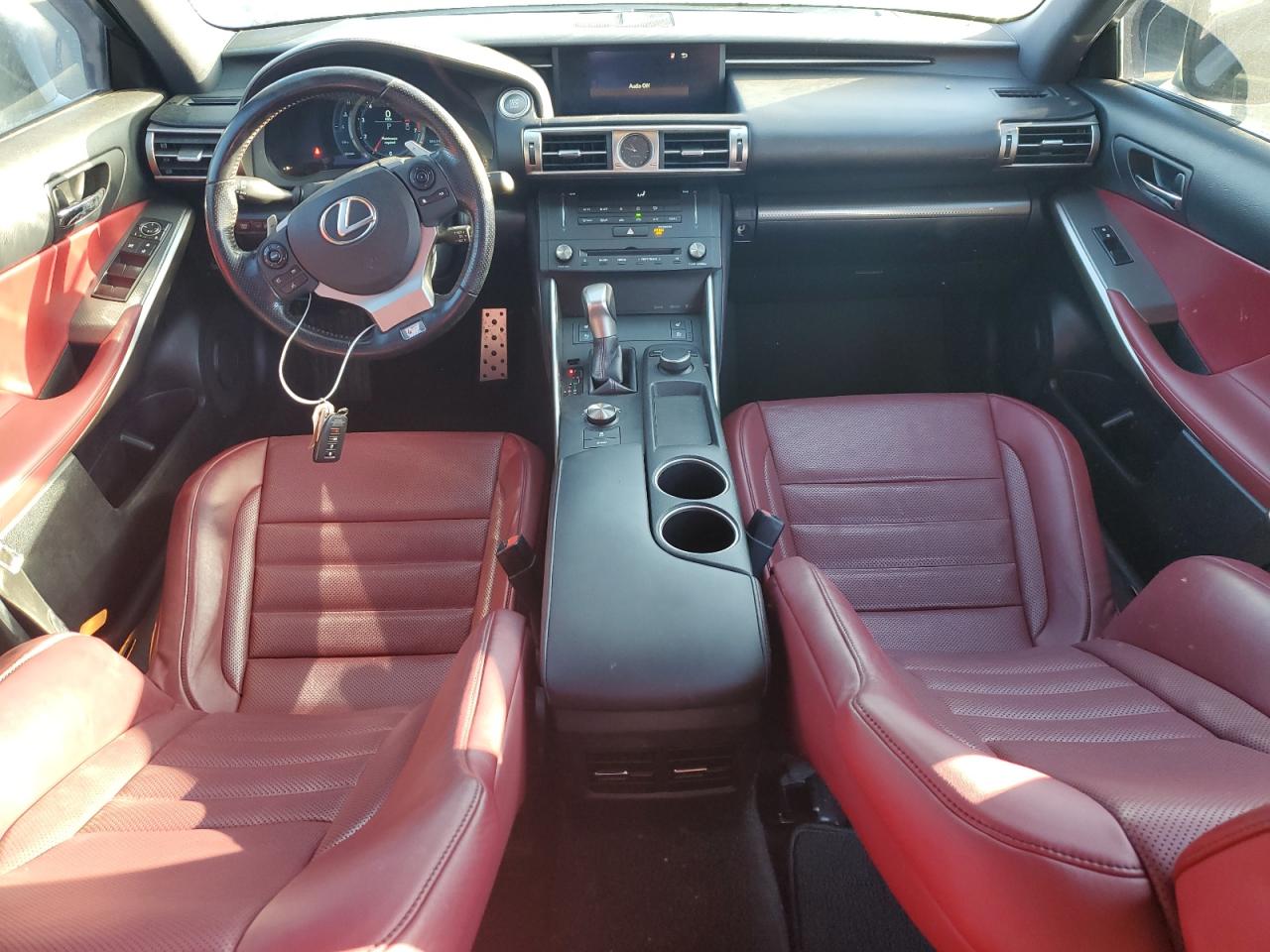 2016 Lexus IS - Image 8