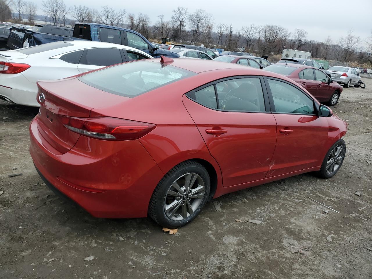 2018 Hyundai Elantra - Image 3