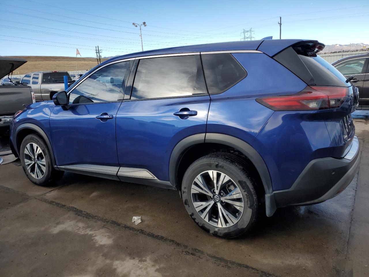 2021 Nissan Rogue - Image 2