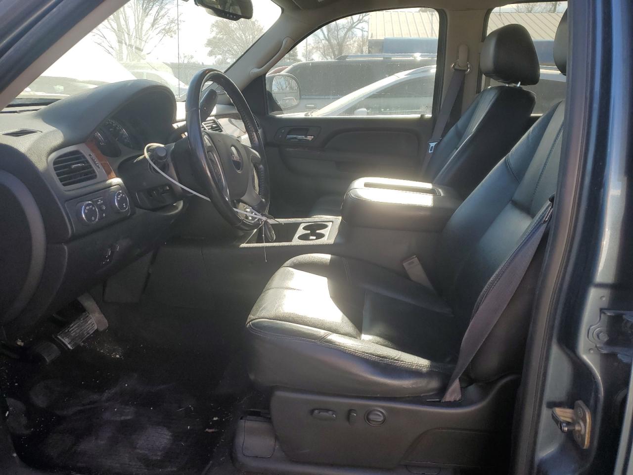 2011 GMC Sierra - Image 7