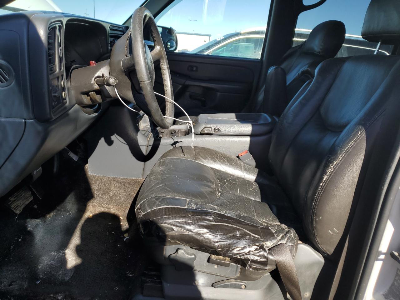 2002 Chevrolet Avalanche C1500 VIN: 3GNEC13T02G143299 Lot: 64387255