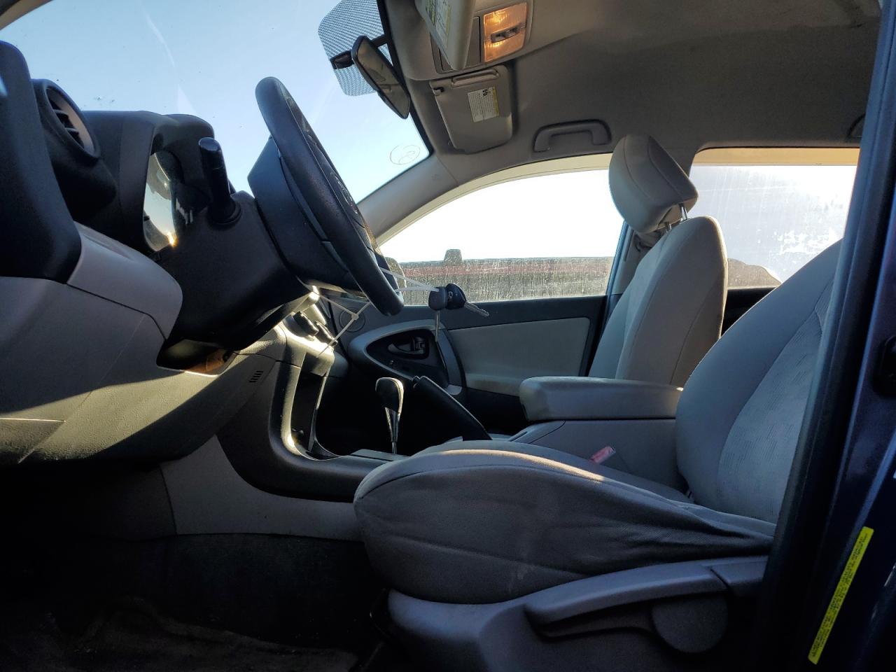 2010 Toyota RAV 4 - Image 7