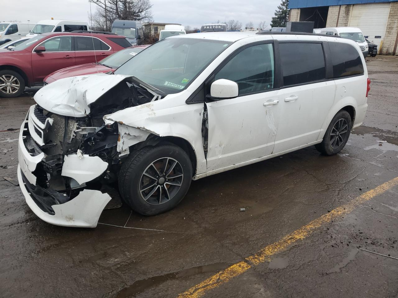 VIN 2C4RDGEGXKR565455 2019 DODGE CARAVAN no.1