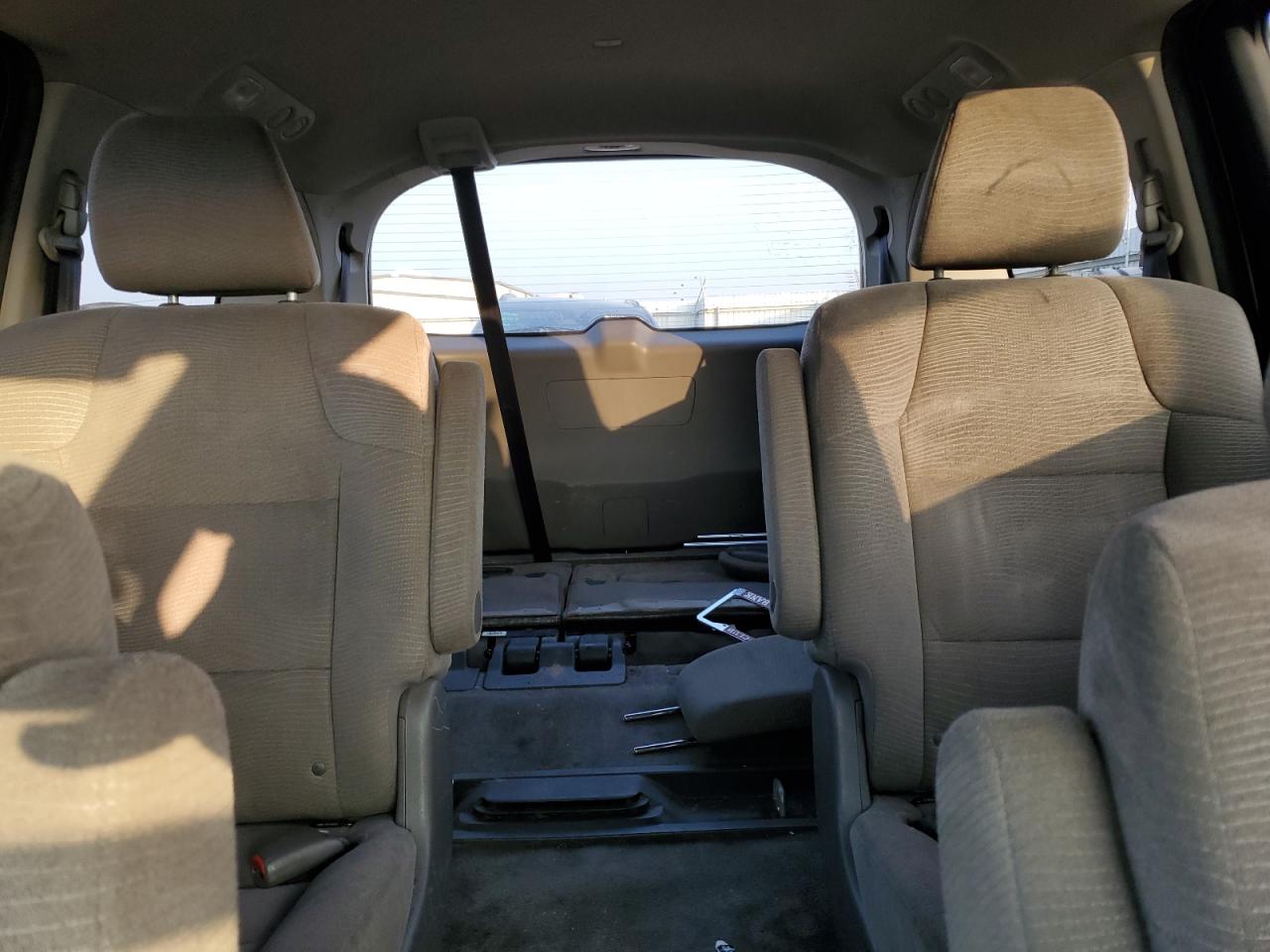 2012 Honda Odyssey - Image 10