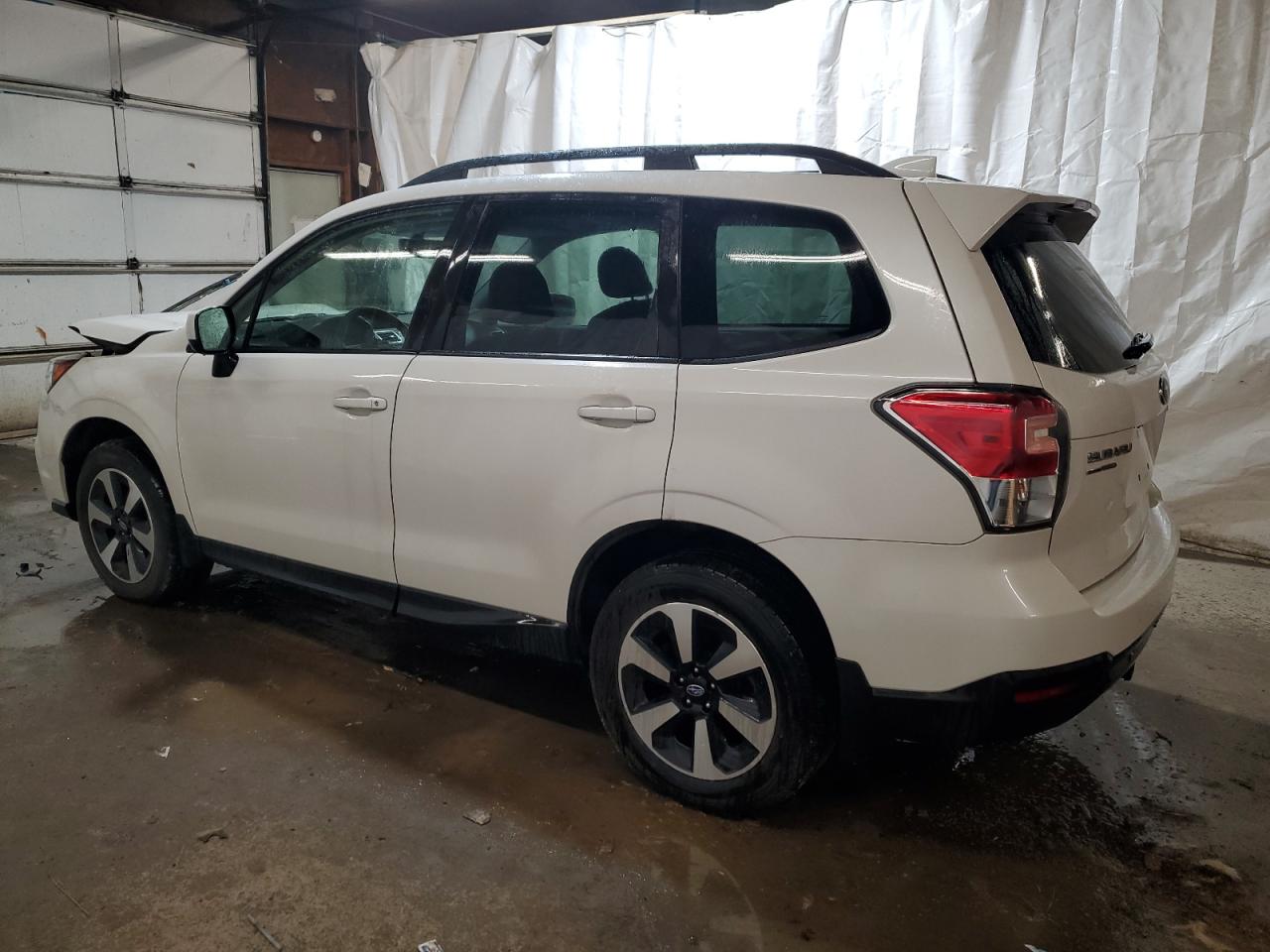 VIN JF2SJAEC4HH401418 2017 SUBARU FORESTER no.2