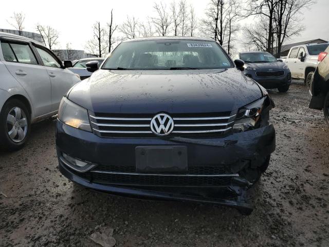 Sedans VOLKSWAGEN PASSAT 2015 Blue