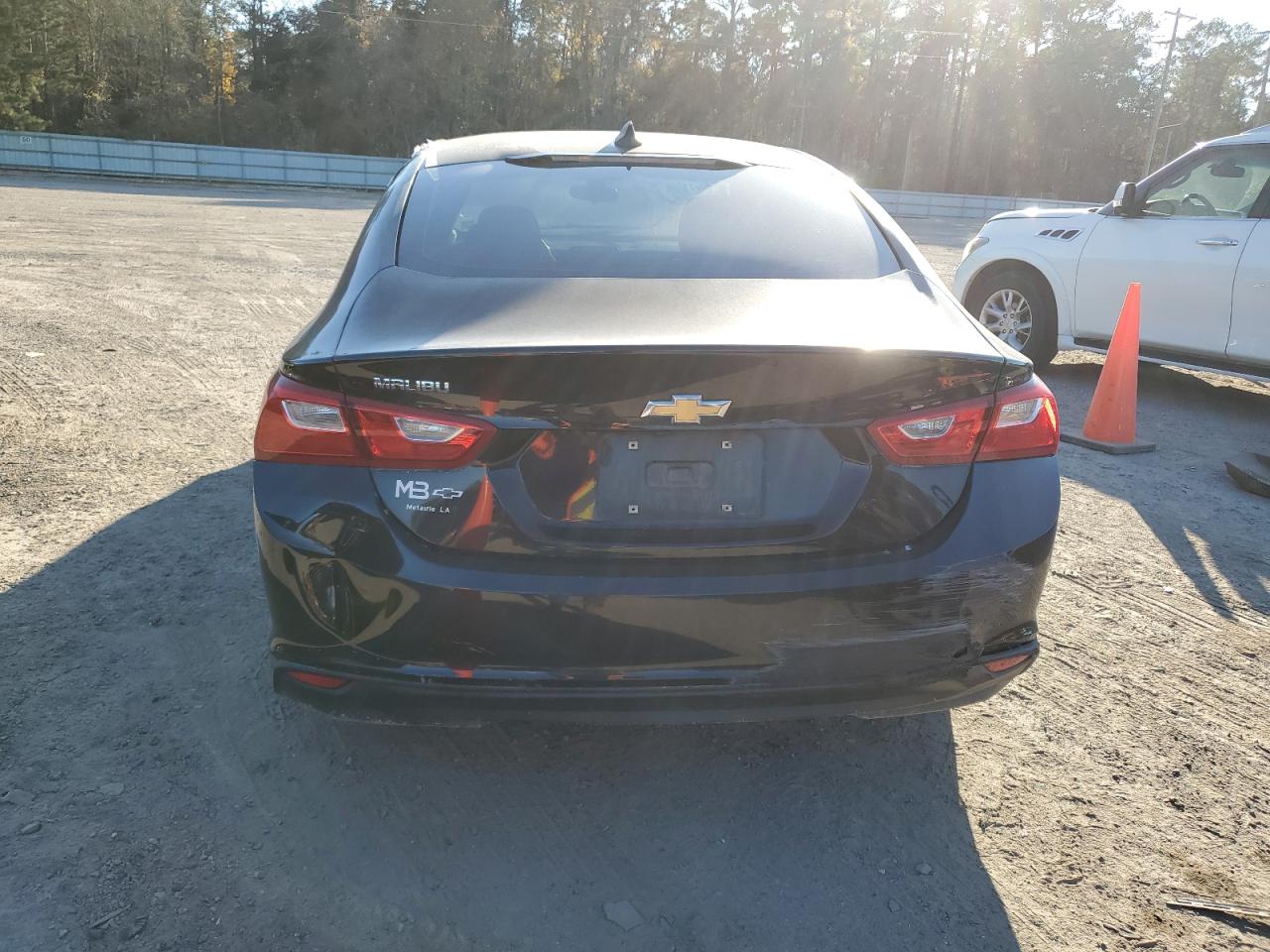 2017 Chevrolet Malibu - Image 6