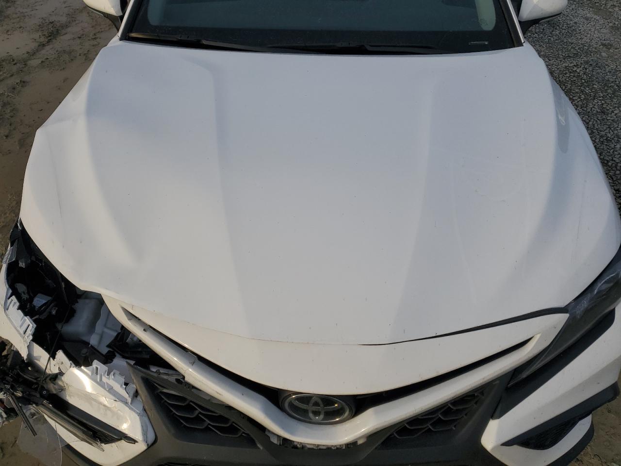 2023 Toyota Camry - Image 11