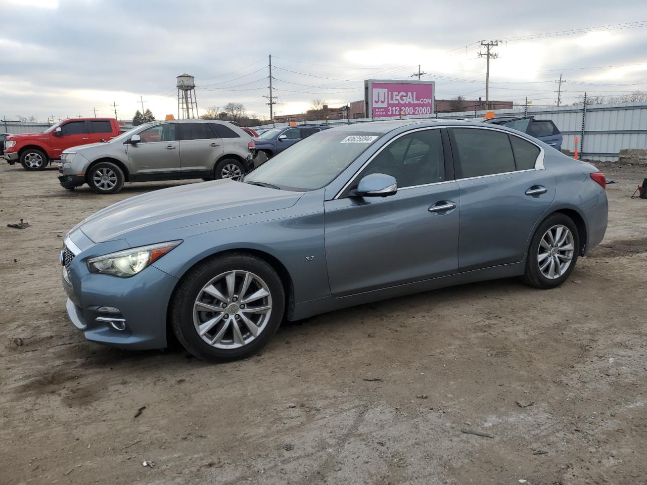 2014 Infiniti Q50 Base zu verkaufen in Dyer, IN - Vandalism
