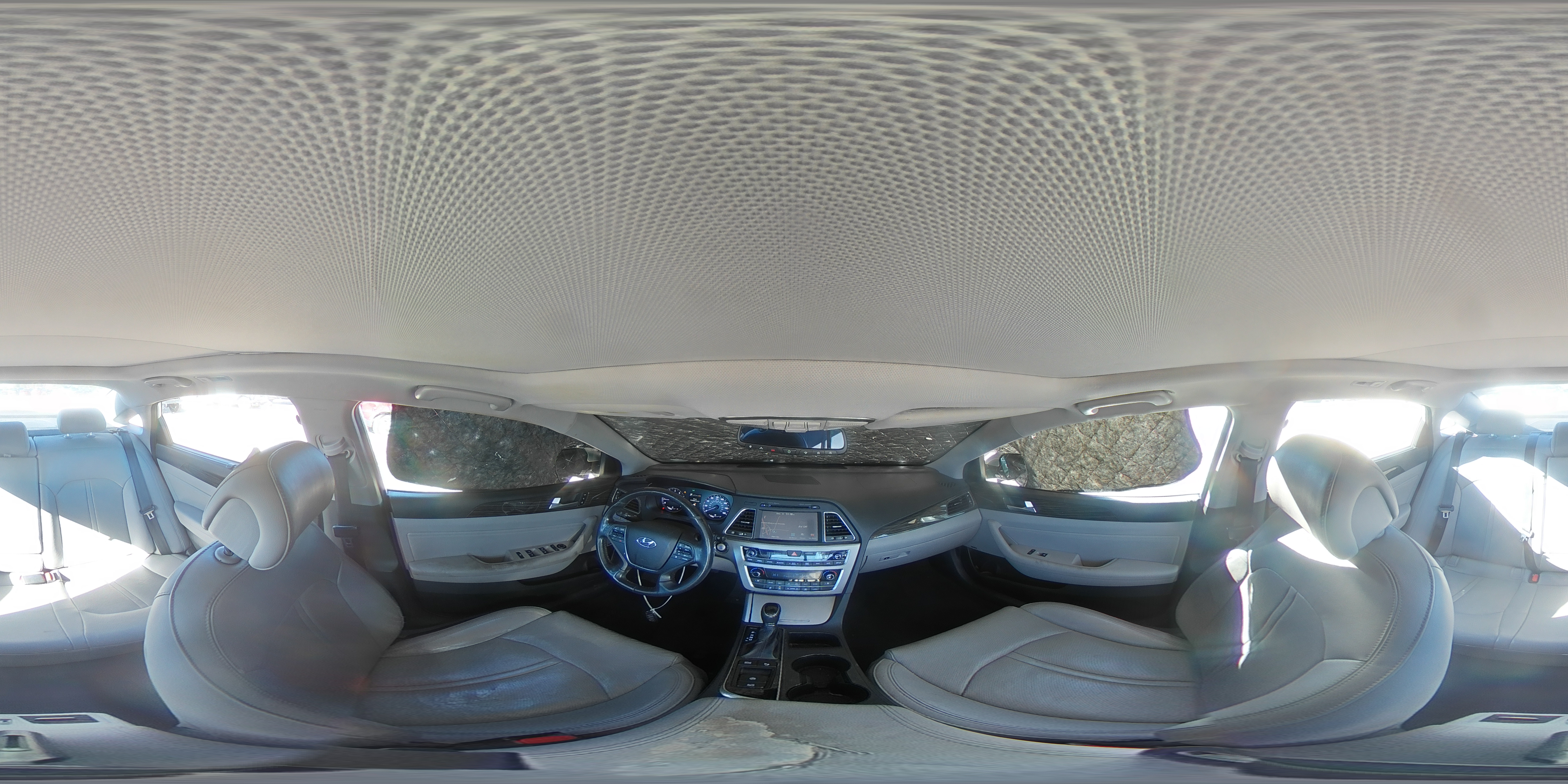 2015 Hyundai Sonata - Image 13