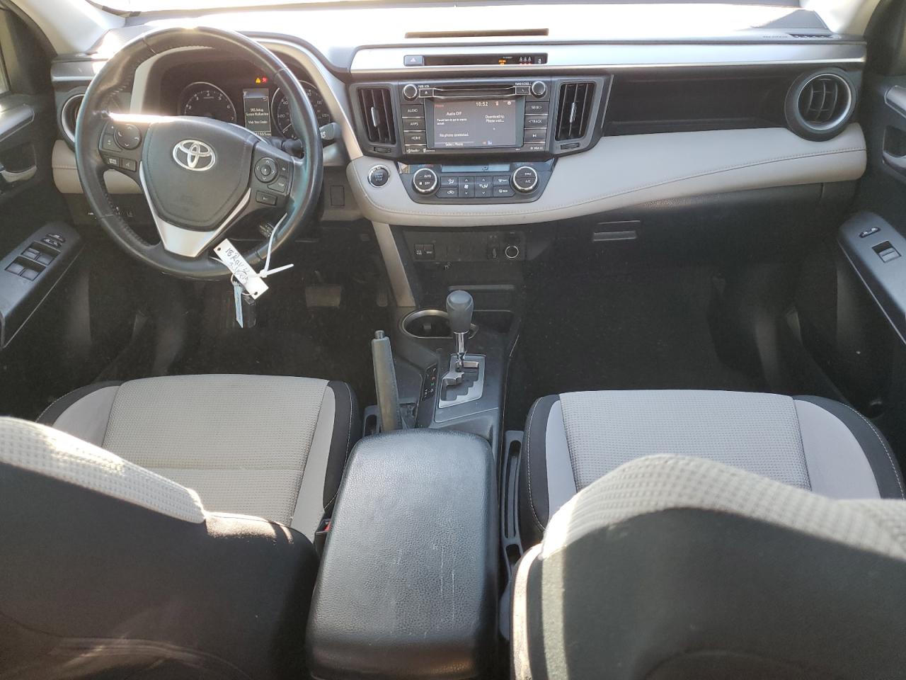 VIN JTMRFREV4JJ211308 2018 TOYOTA RAV4 no.8