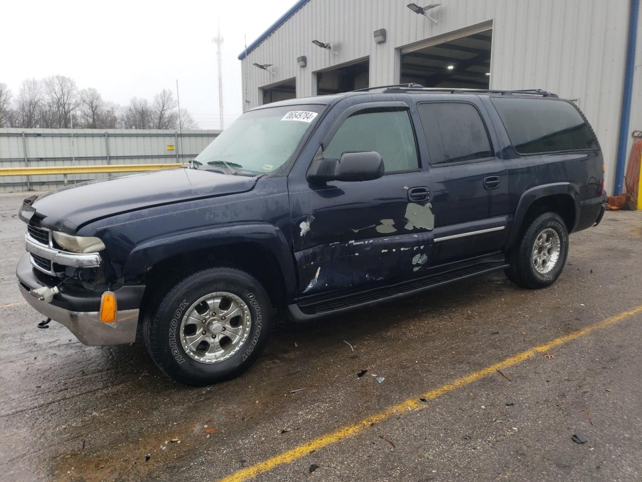 2004 Chevrolet Suburban - Image 1