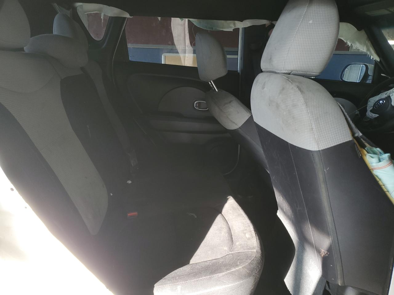 2016 Kia Soul - Image 12