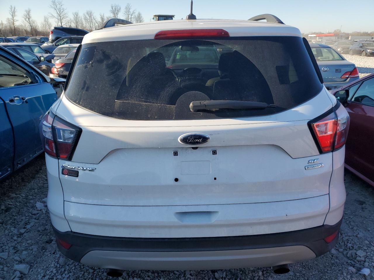 VIN 1FMCU0GD0JUC61080 2018 FORD ESCAPE no.6