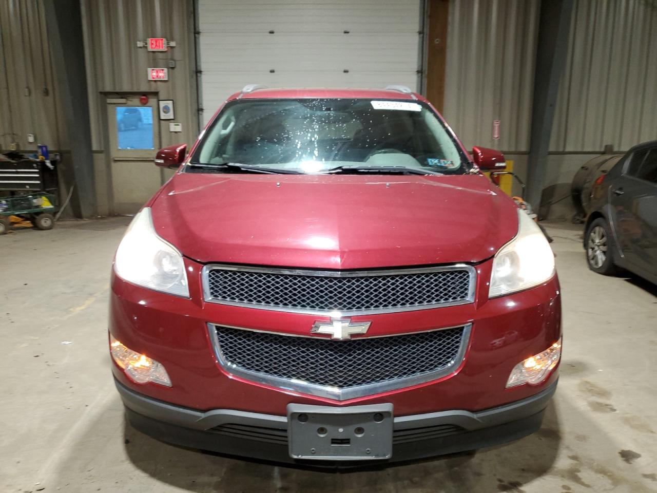 2010 Chevrolet Traverse - Image 5