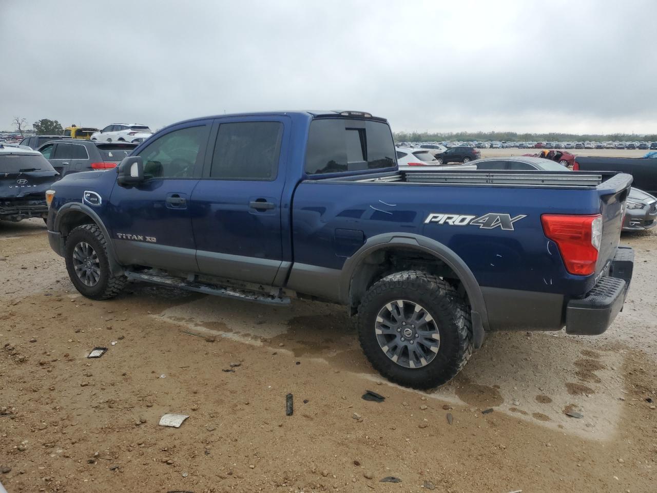 2016 Nissan Titan - Image 2