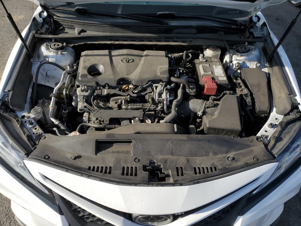 2018 Toyota Camry - Image 11