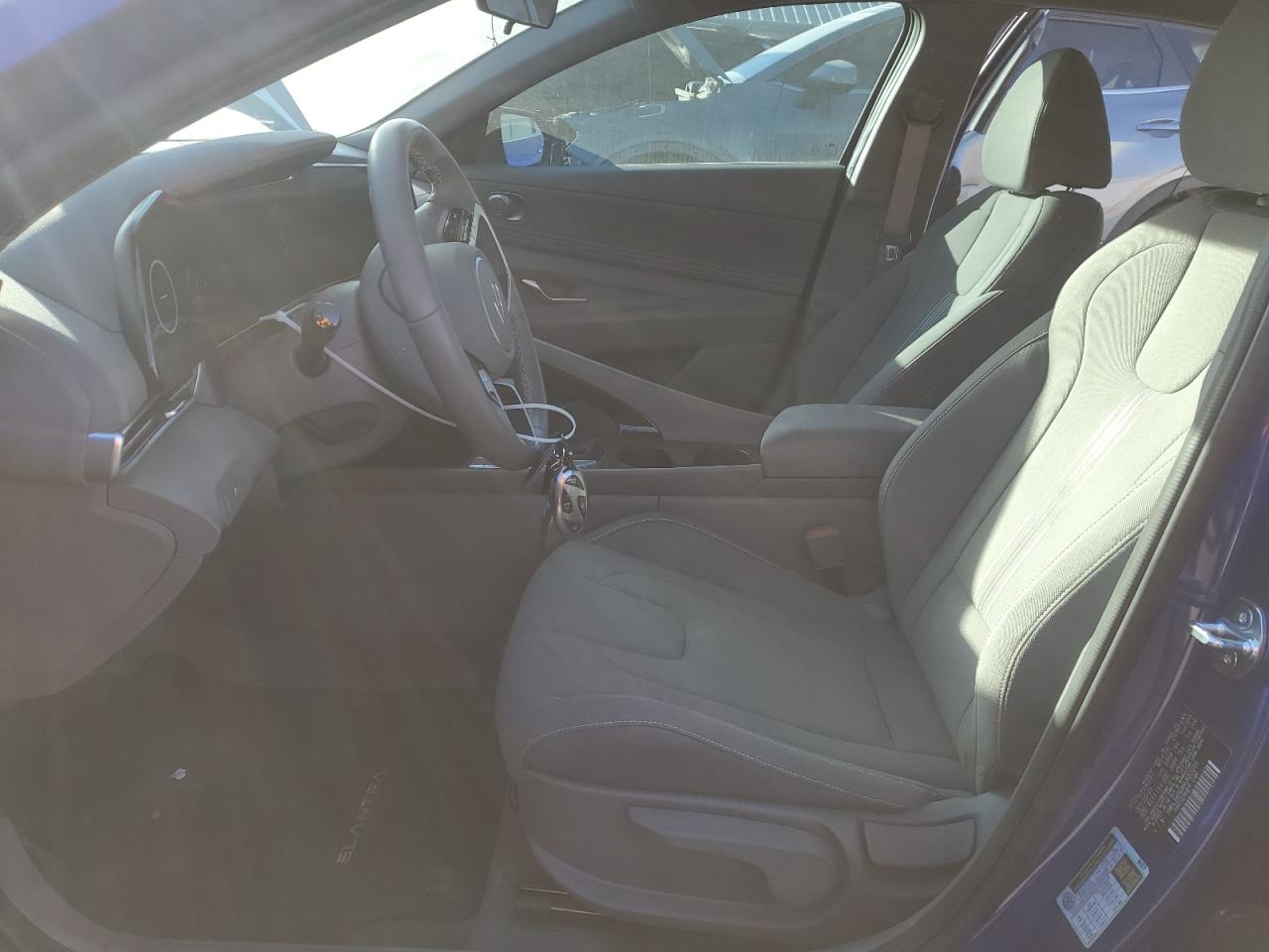 2024 Hyundai Elantra - Image 7