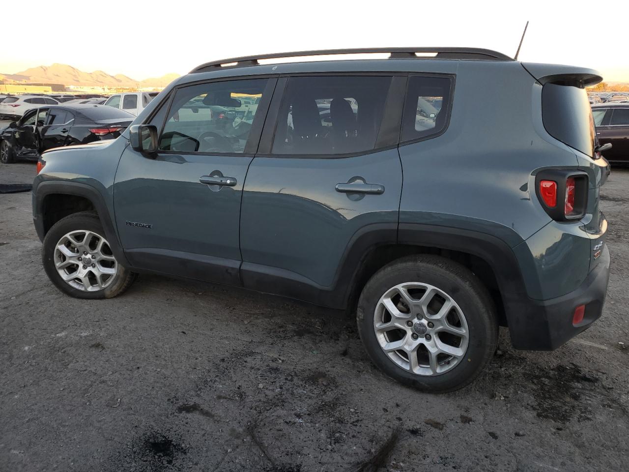 2018 Jeep Renegade - Image 2