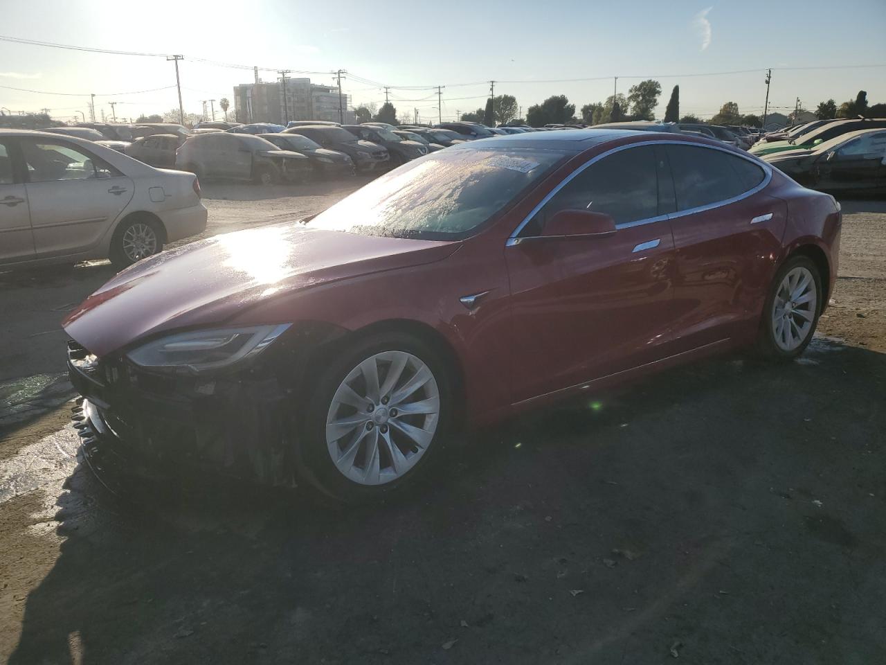 2017 Tesla Model S zu verkaufen in Los Angeles, CA - Front End