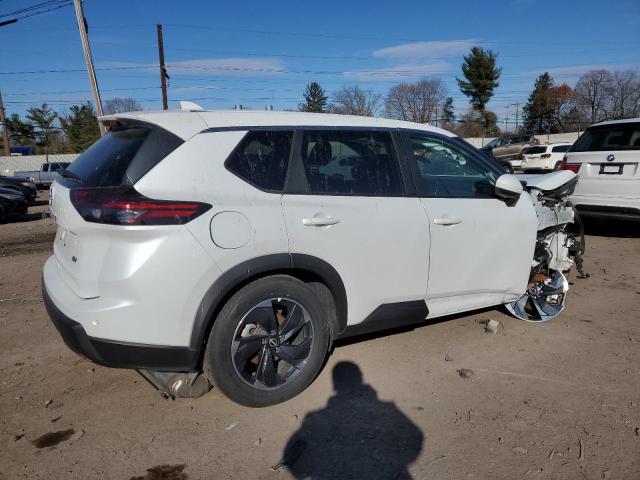  NISSAN ROGUE 2024 White