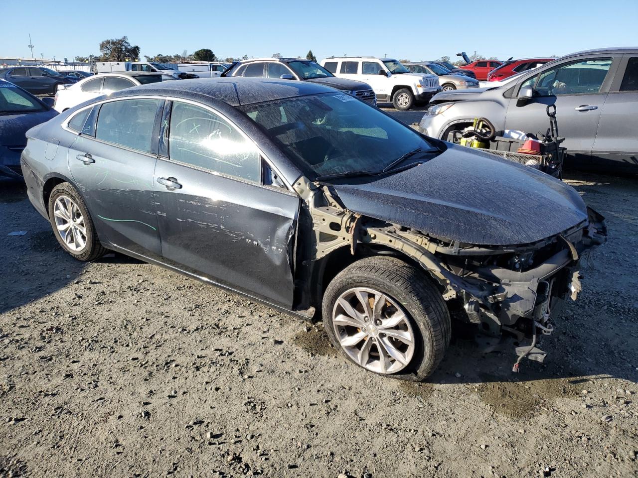 VIN 1G1ZD5ST1KF125520 2019 CHEVROLET MALIBU no.4