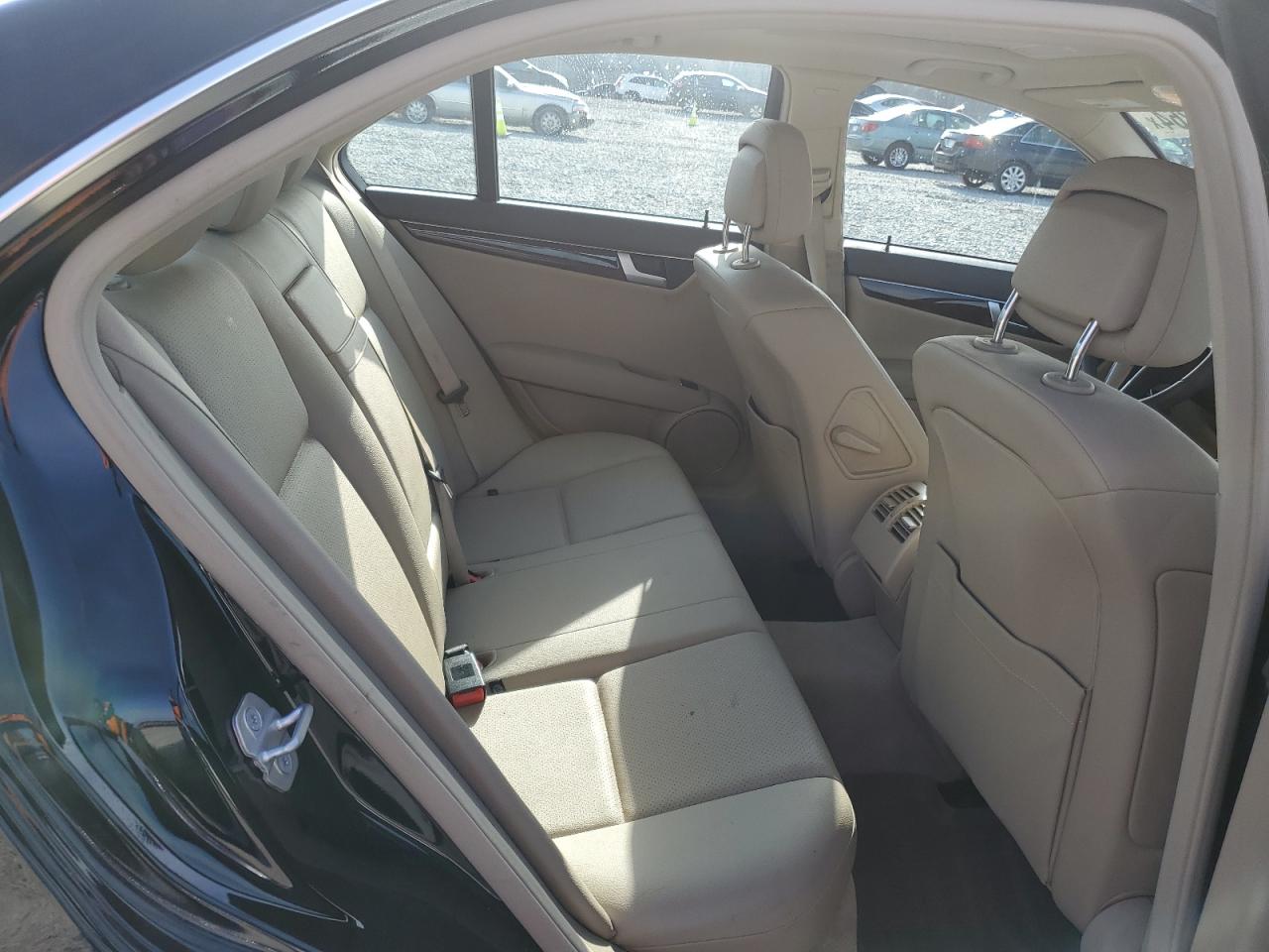 2012 Mercedes-Benz C 250 VIN: WDDGF4HBXCR218656 Lot: 86317264