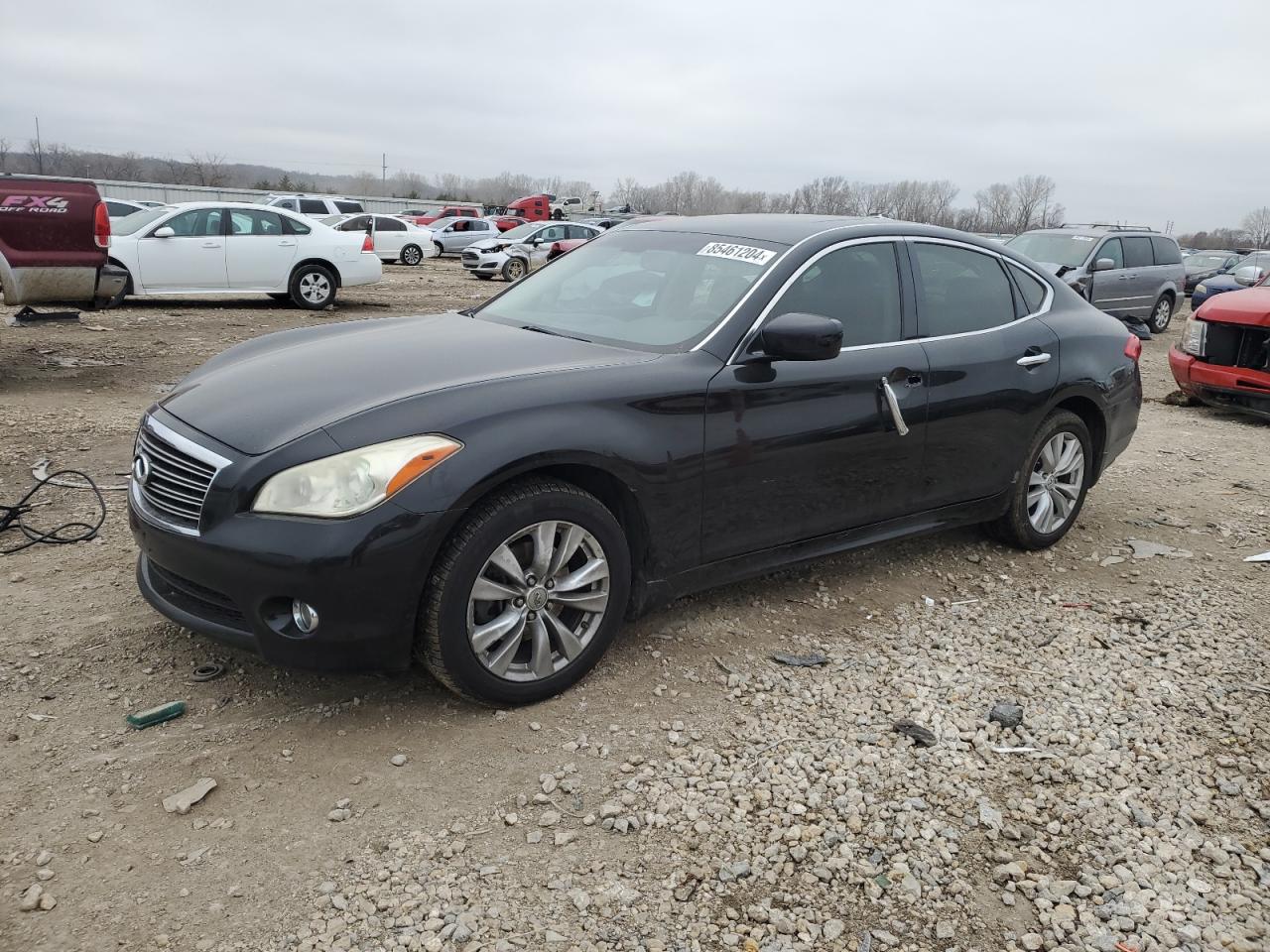 2011 Infiniti M - Image 1