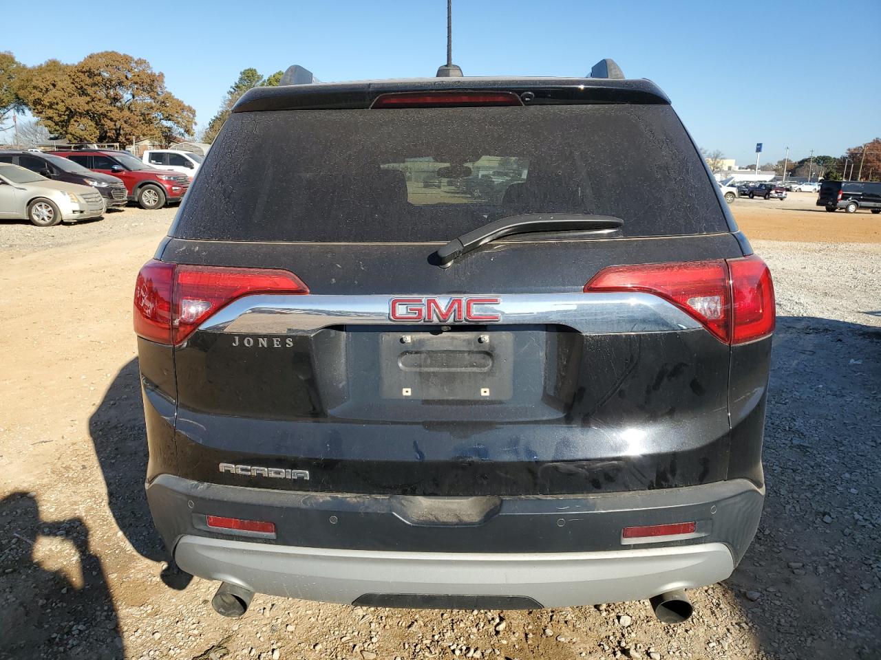 2017 GMC Acadia - Image 6