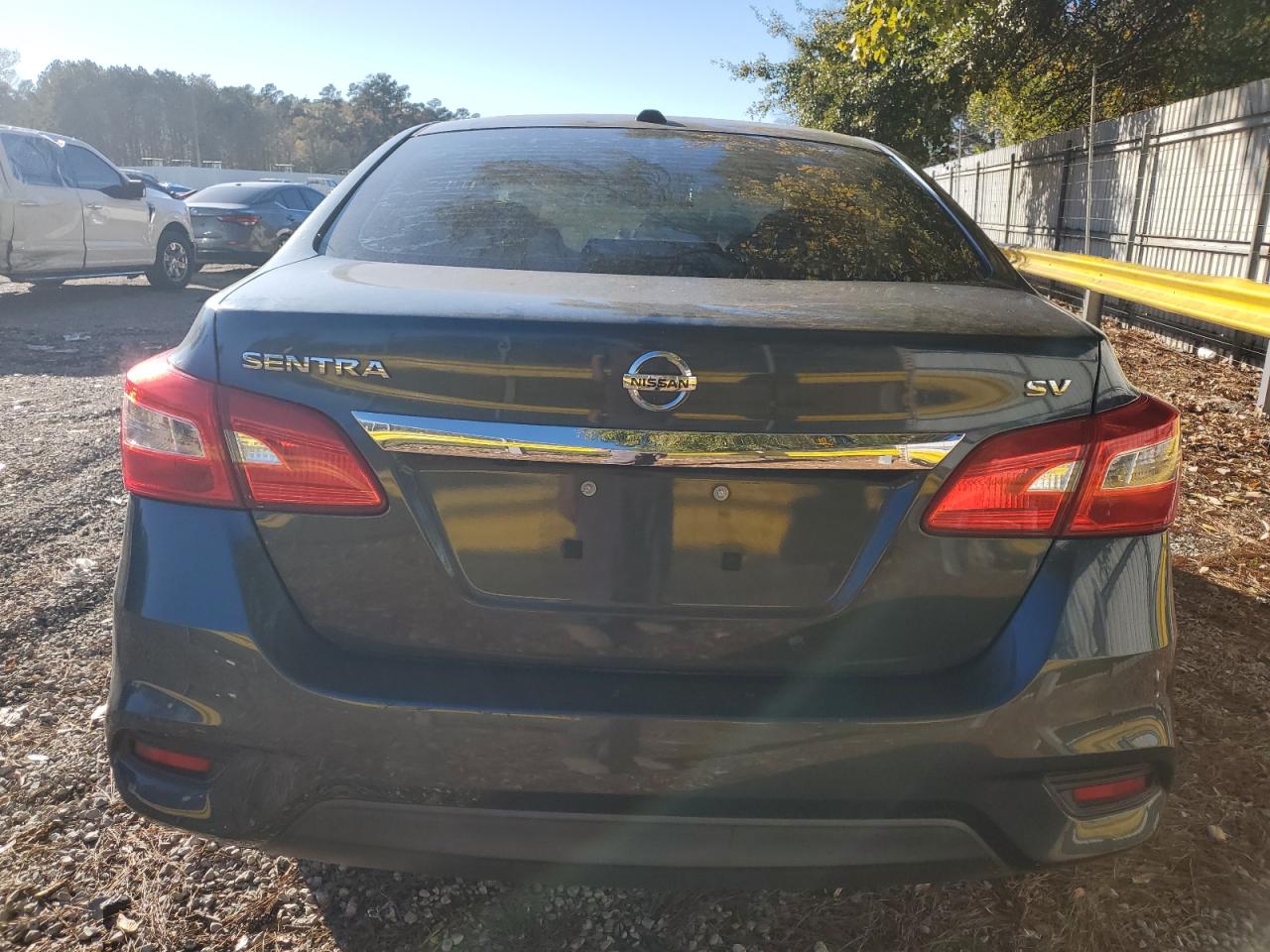 3N1AB7AP1HY326865 NISSAN SENTRA 2017