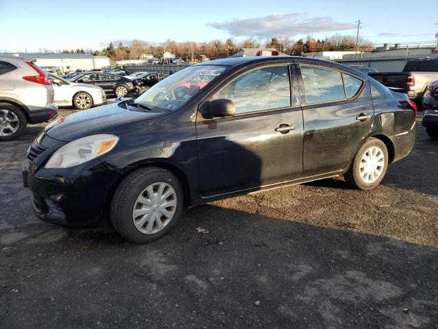  NISSAN VERSA 2013 Чорний