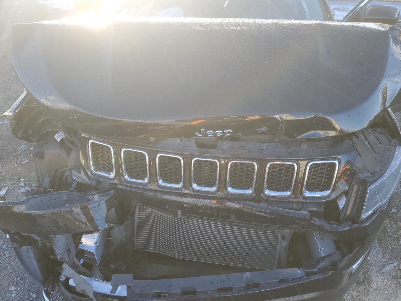 2021 Jeep Compass - Image 12