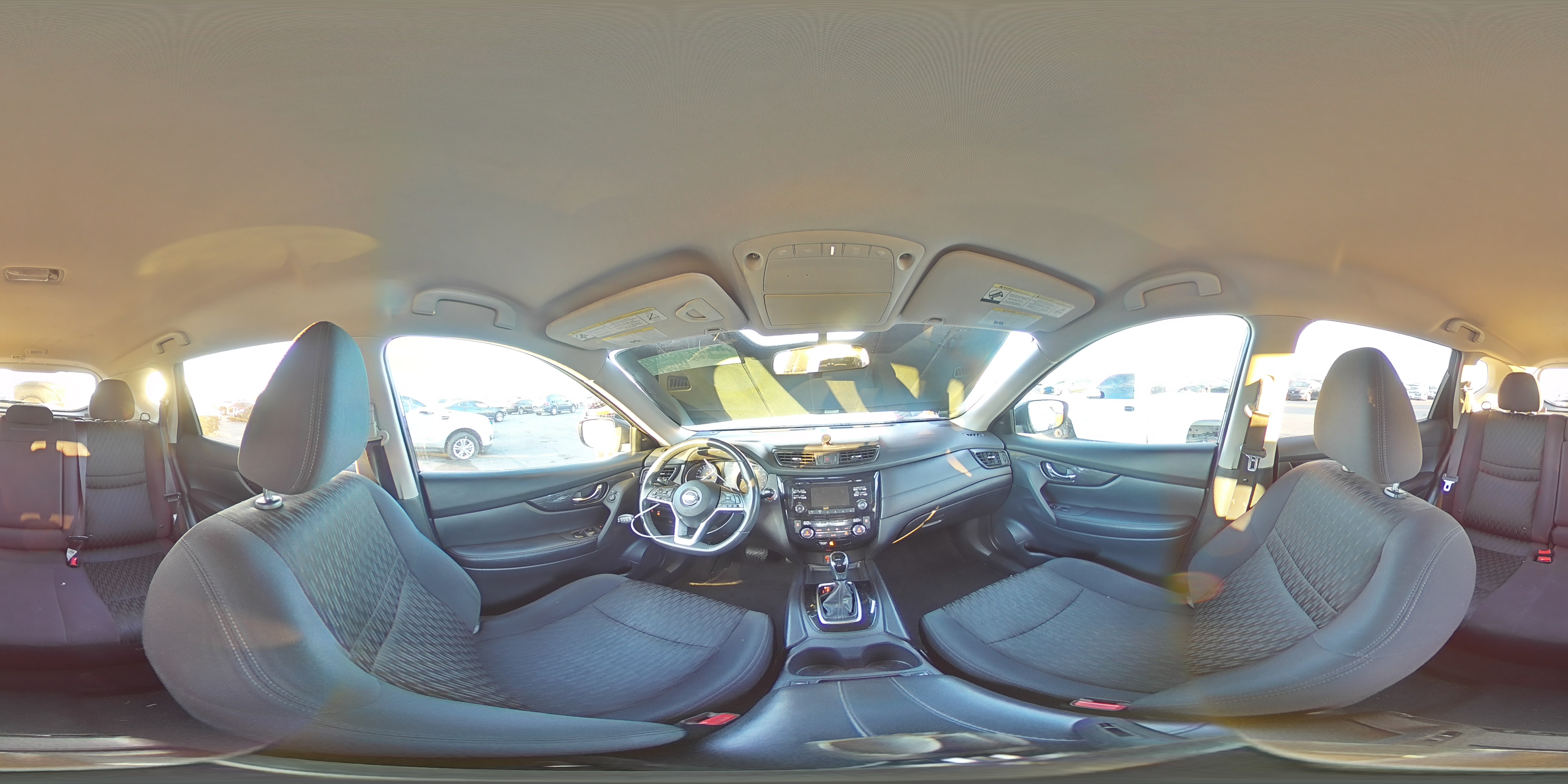 2017 Nissan Rogue - Image 13