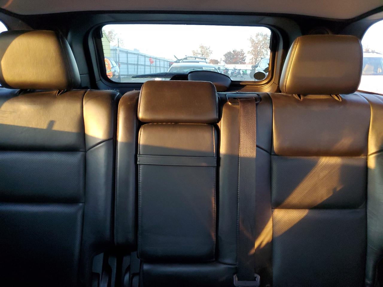2011 Jeep Grand Cherokee - Image 10