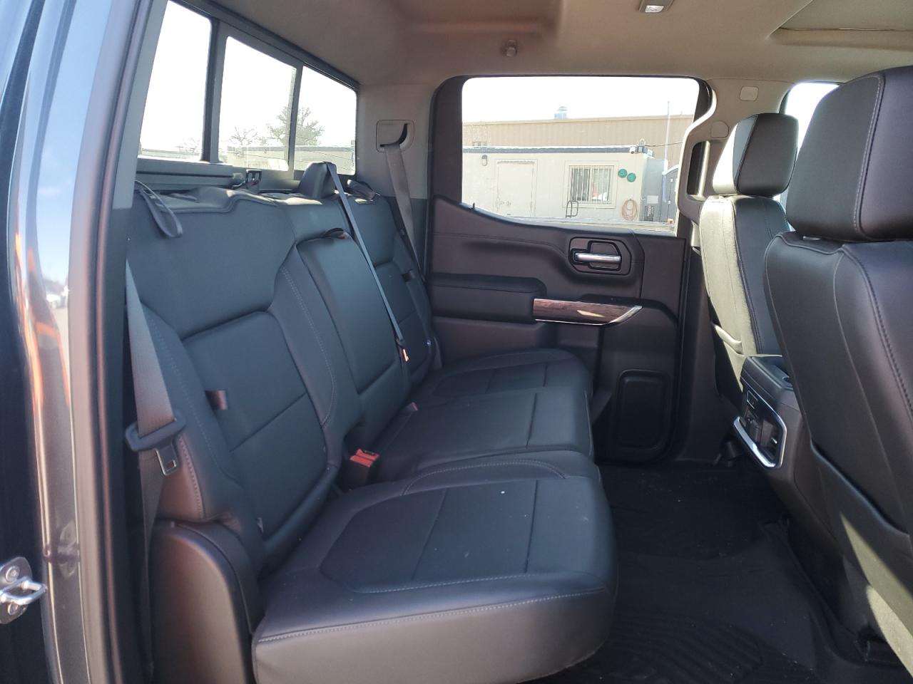 2021 Chevrolet Silverado - Image 10