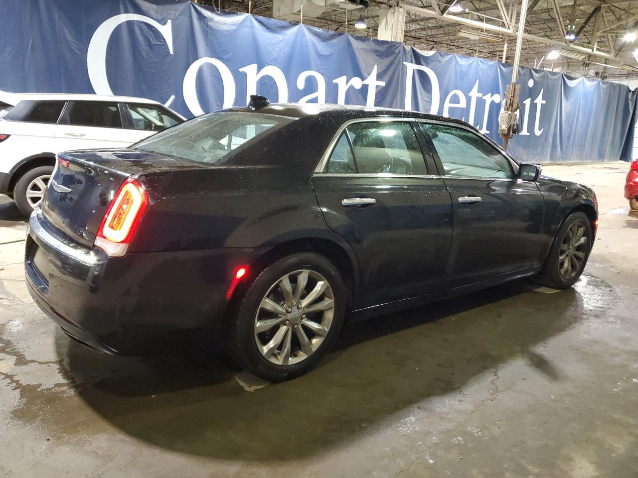 VIN 2C3CCAKGXFH808594 2015 CHRYSLER 300 no.3