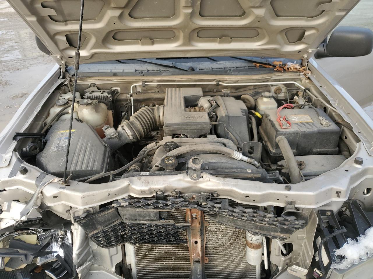2005 Chevrolet Colorado - Image 11