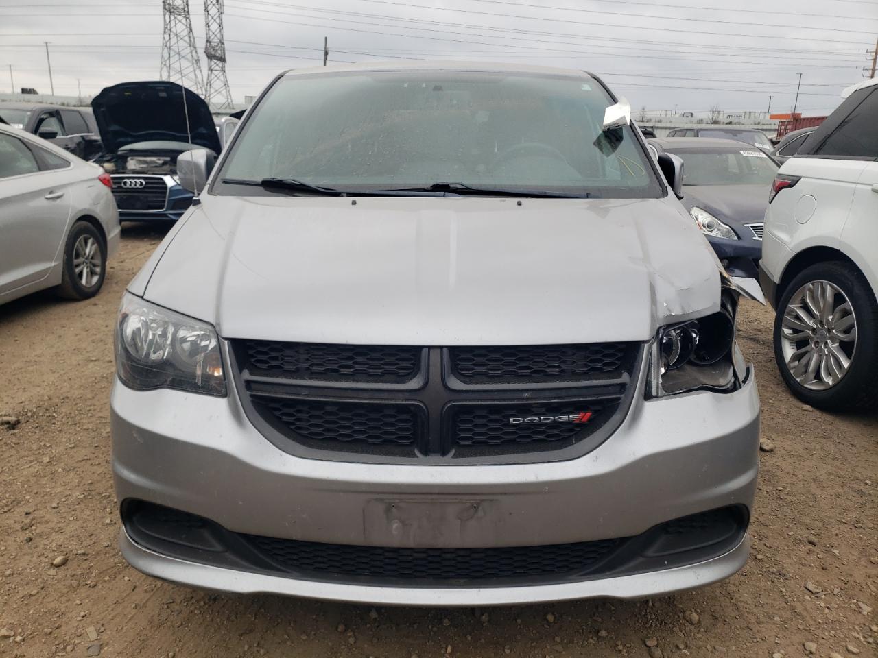 2015 Dodge Caravan - Image 5